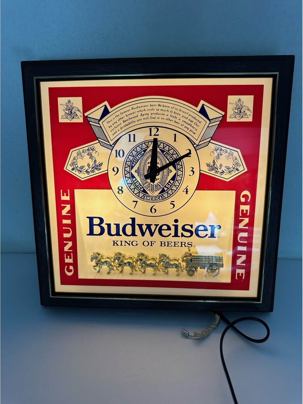Vintage 1984 Budweiser King of Beers Illuminated Wall Clock Sign C-11